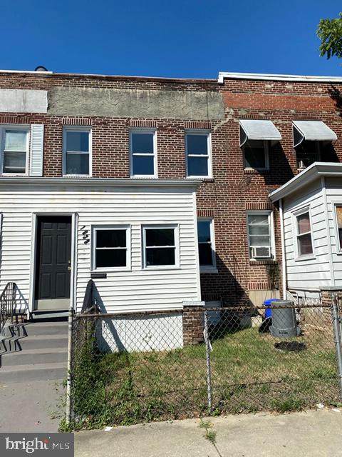 1030 Baldwin Street - Photo 1