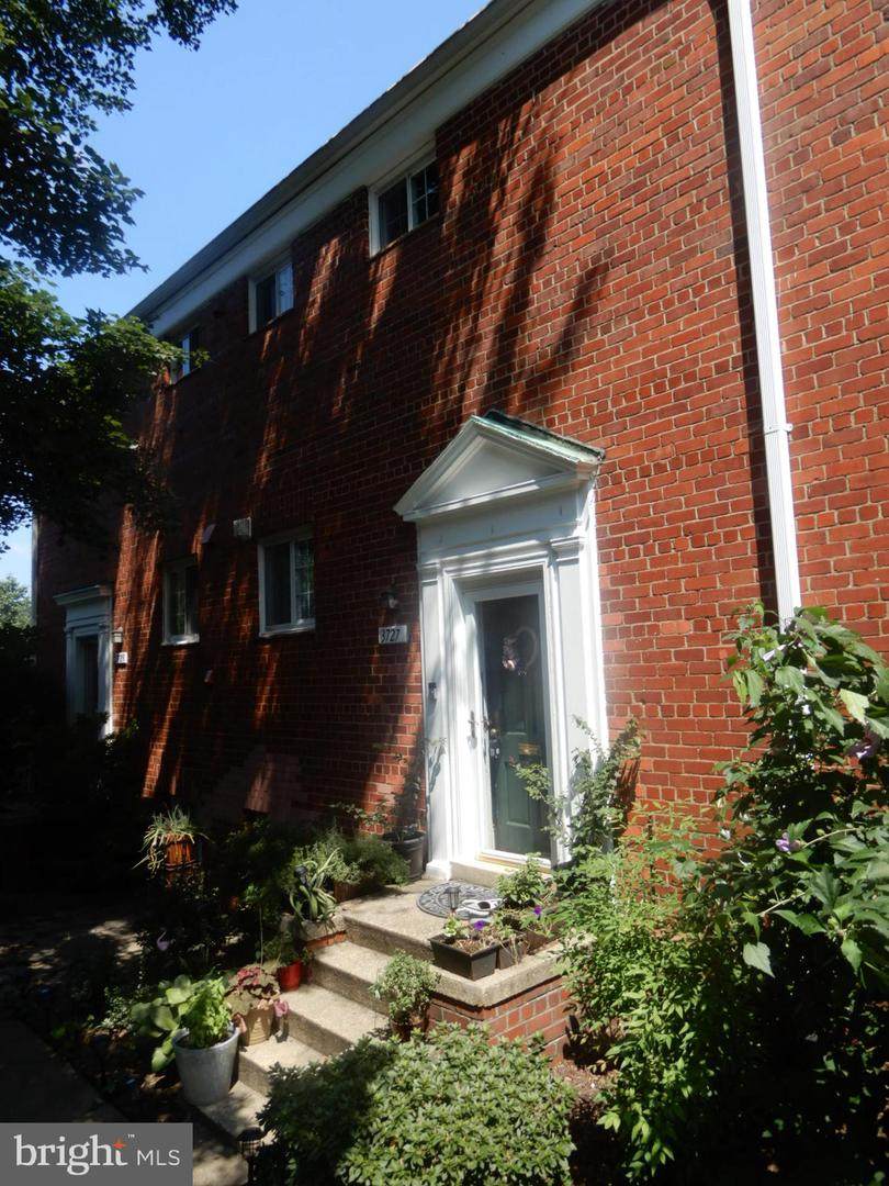 3727 Gunston Road - Photo 1