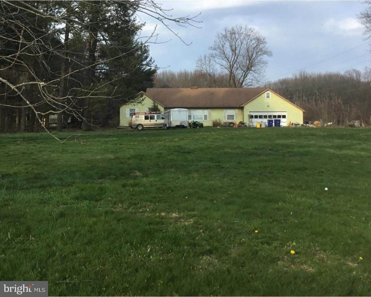 2025 Cedar Lane - Photo 1