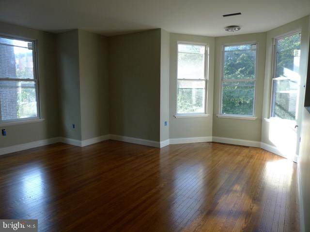 841 24TH Street - Photo 1