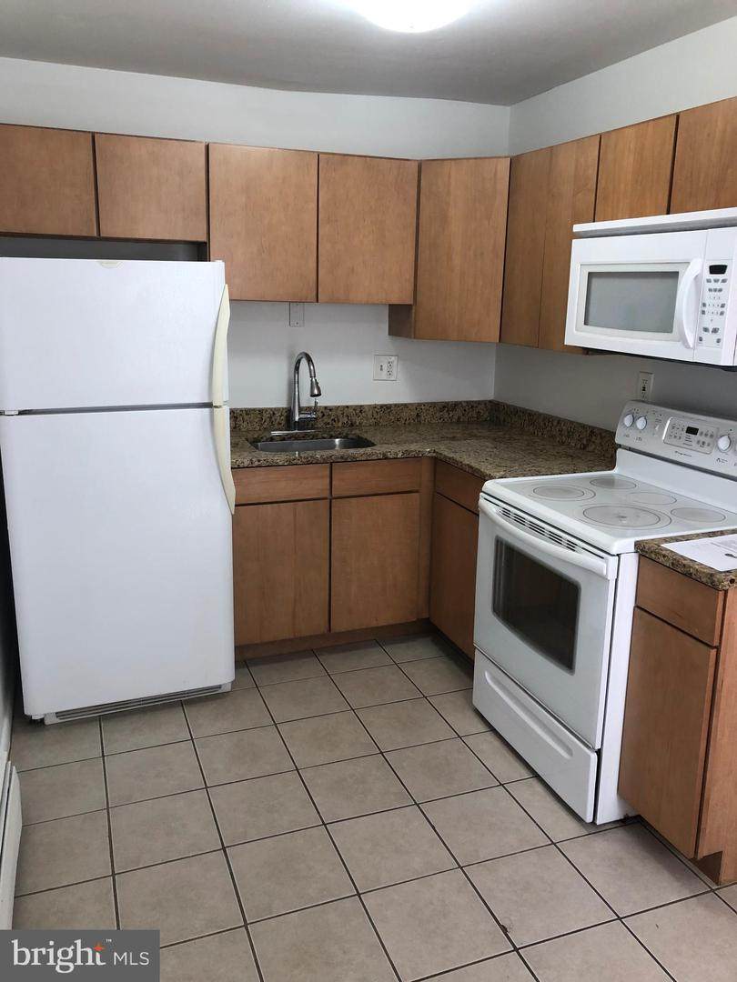 504-06 Cinnaminson Avenue - Photo 1