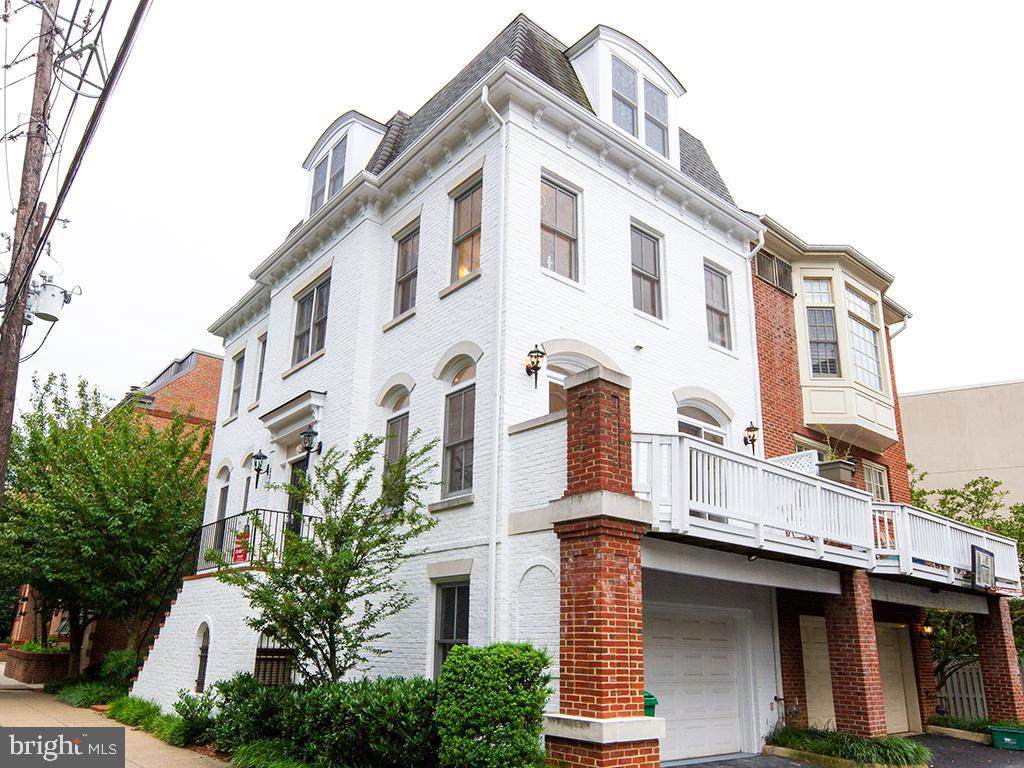5312 43RD Street - Photo 1