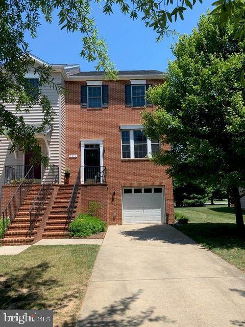 106 Oak Leaf Drive - Photo 1