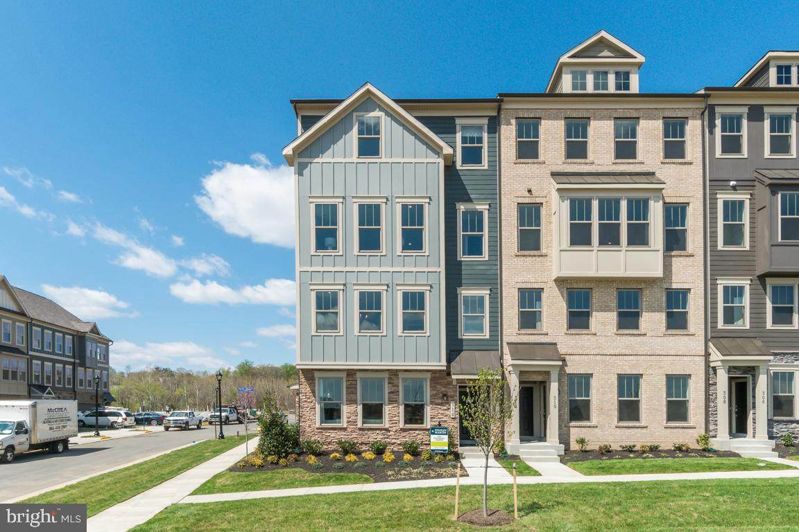 1120 Madeira Terrace - Photo 1