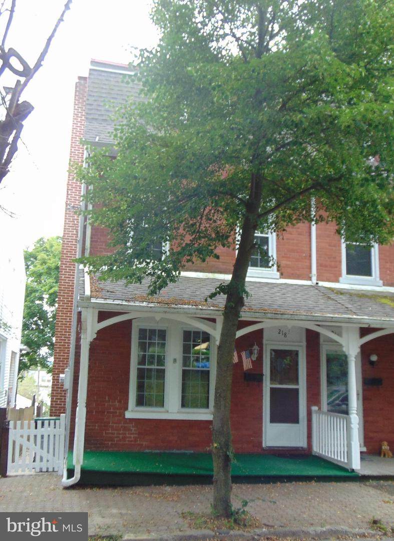 218 Tammany Street - Photo 1