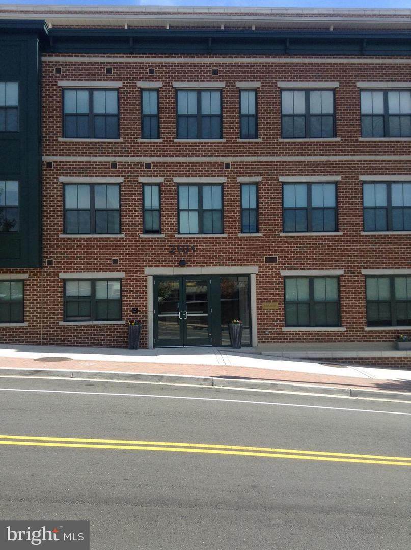 2101 Monroe Street - Photo 1