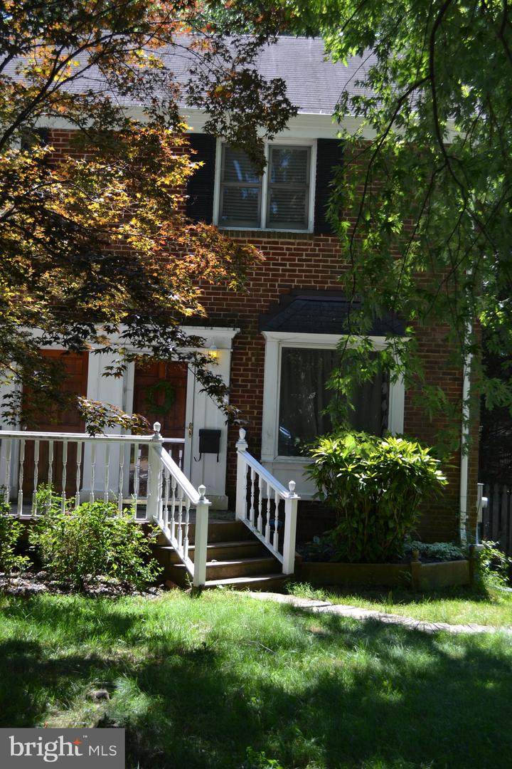 6982 Fairfax Drive - Photo 1