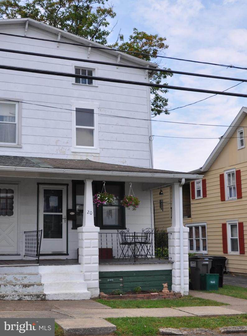 20 Bucknell Avenue - Photo 1