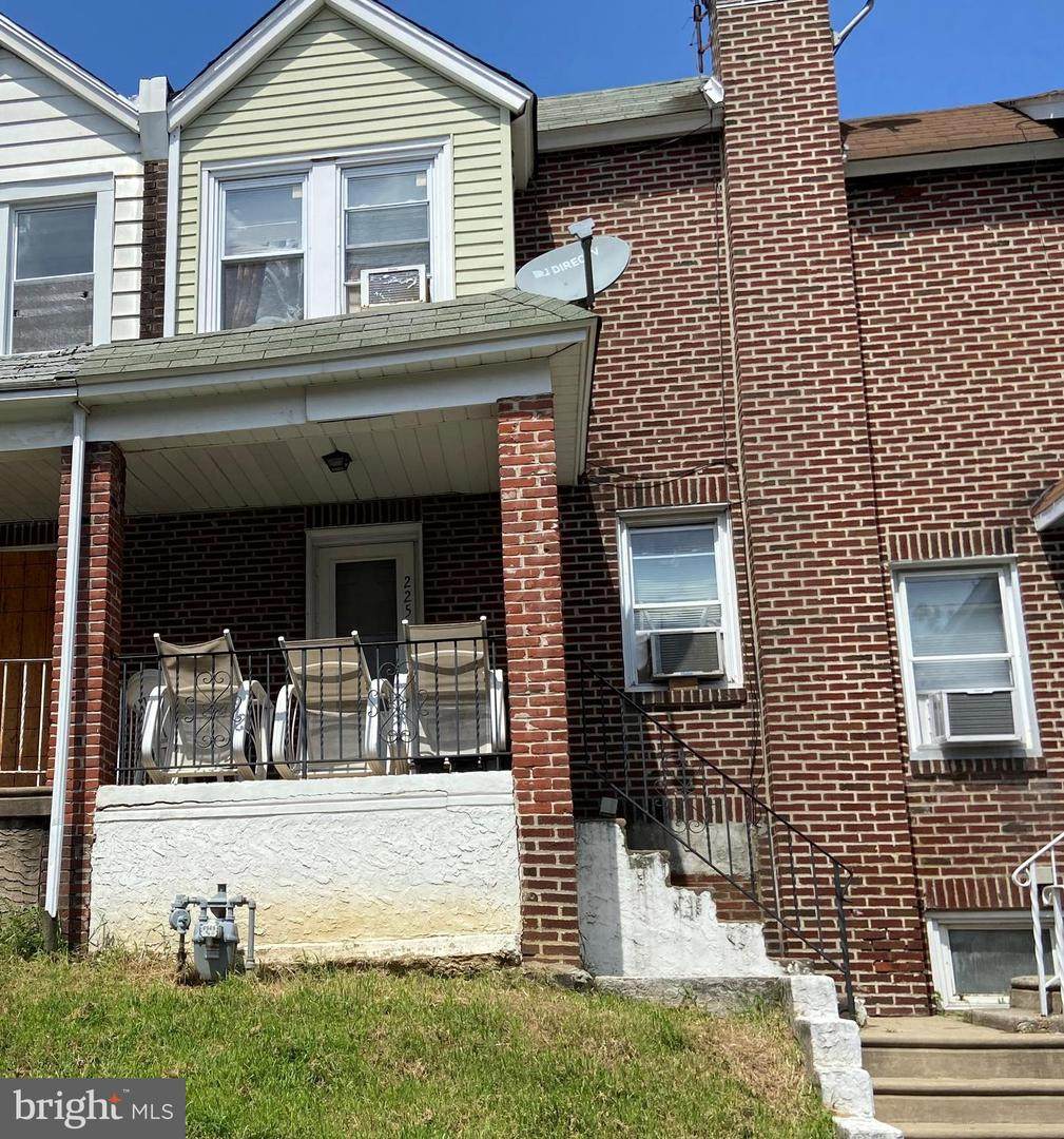 225 Greenwood Road - Photo 1
