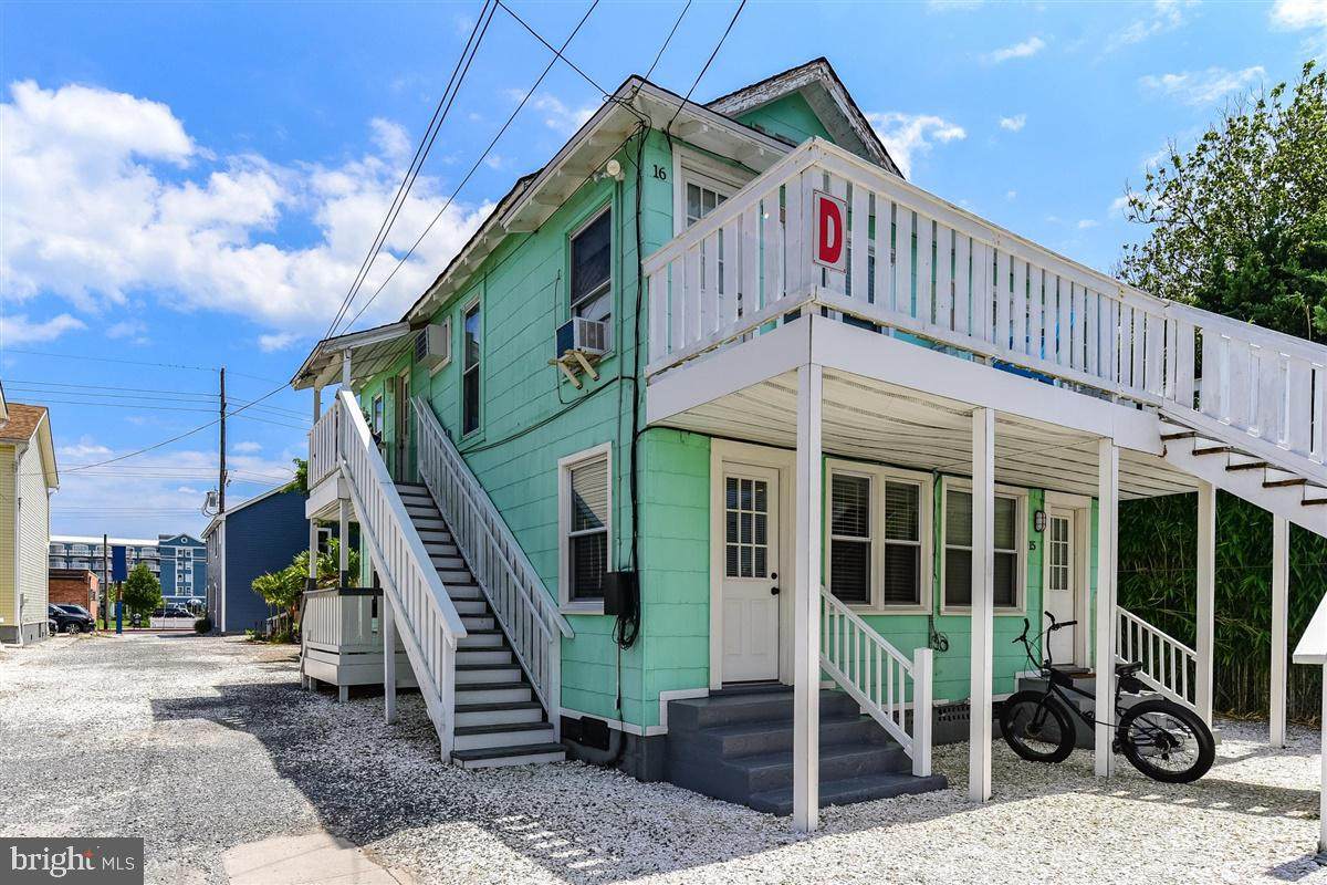 404 Saint Louis Avenue - Photo 1