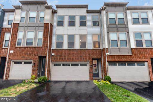 42422 Dogwood Glen Square - Photo 1