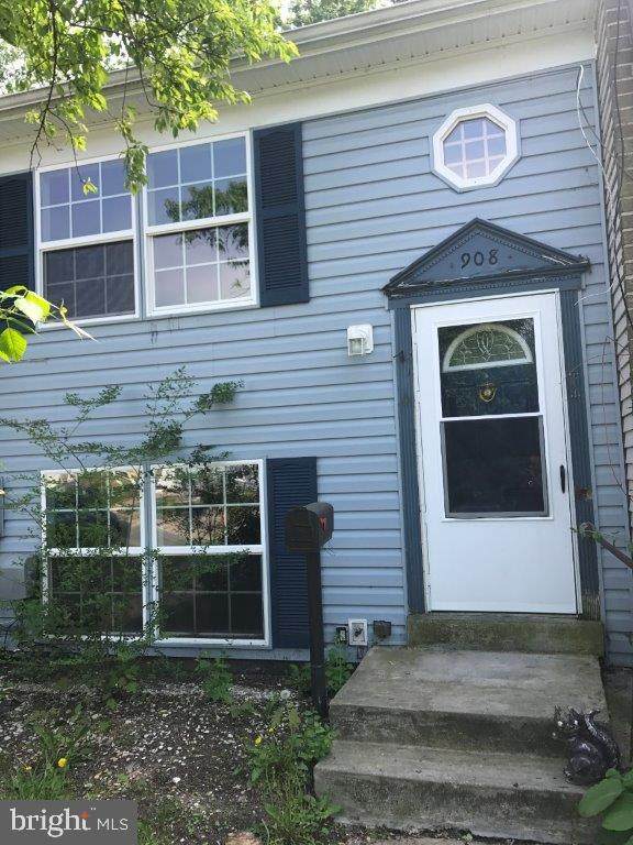 908 Topview Drive - Photo 1