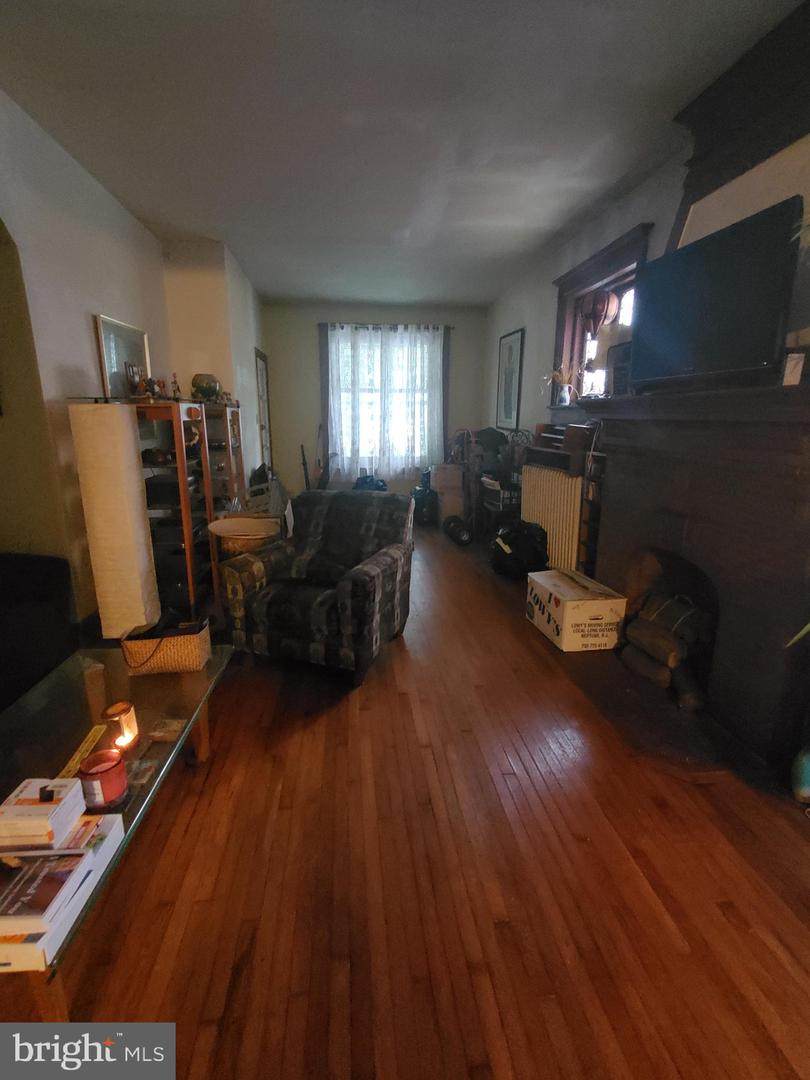 4614 Spruce Street - Photo 1