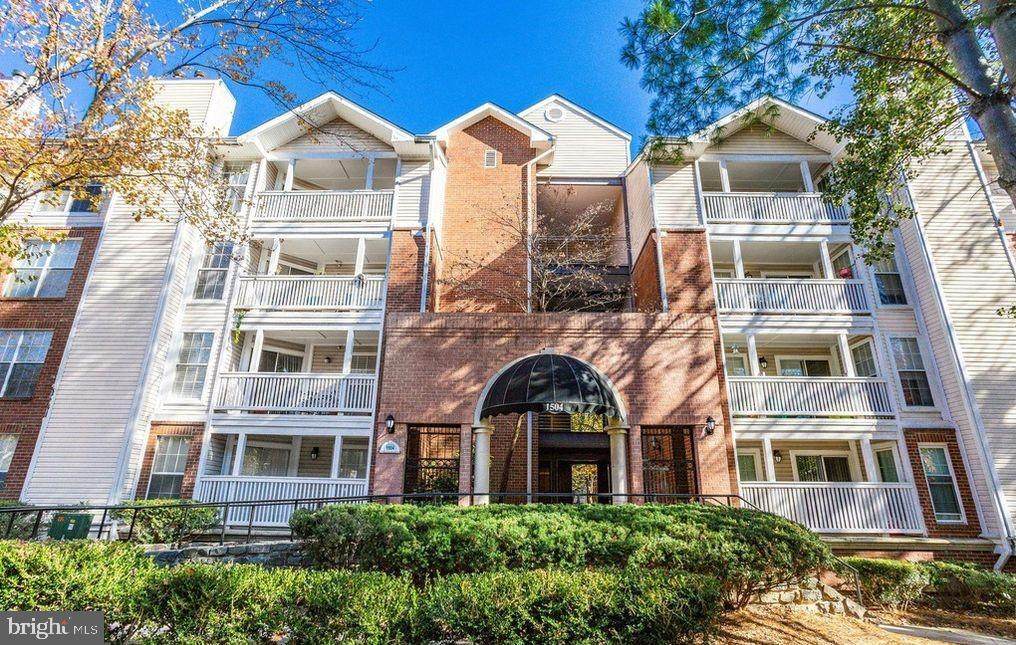 1504 Lincoln Way - Photo 1