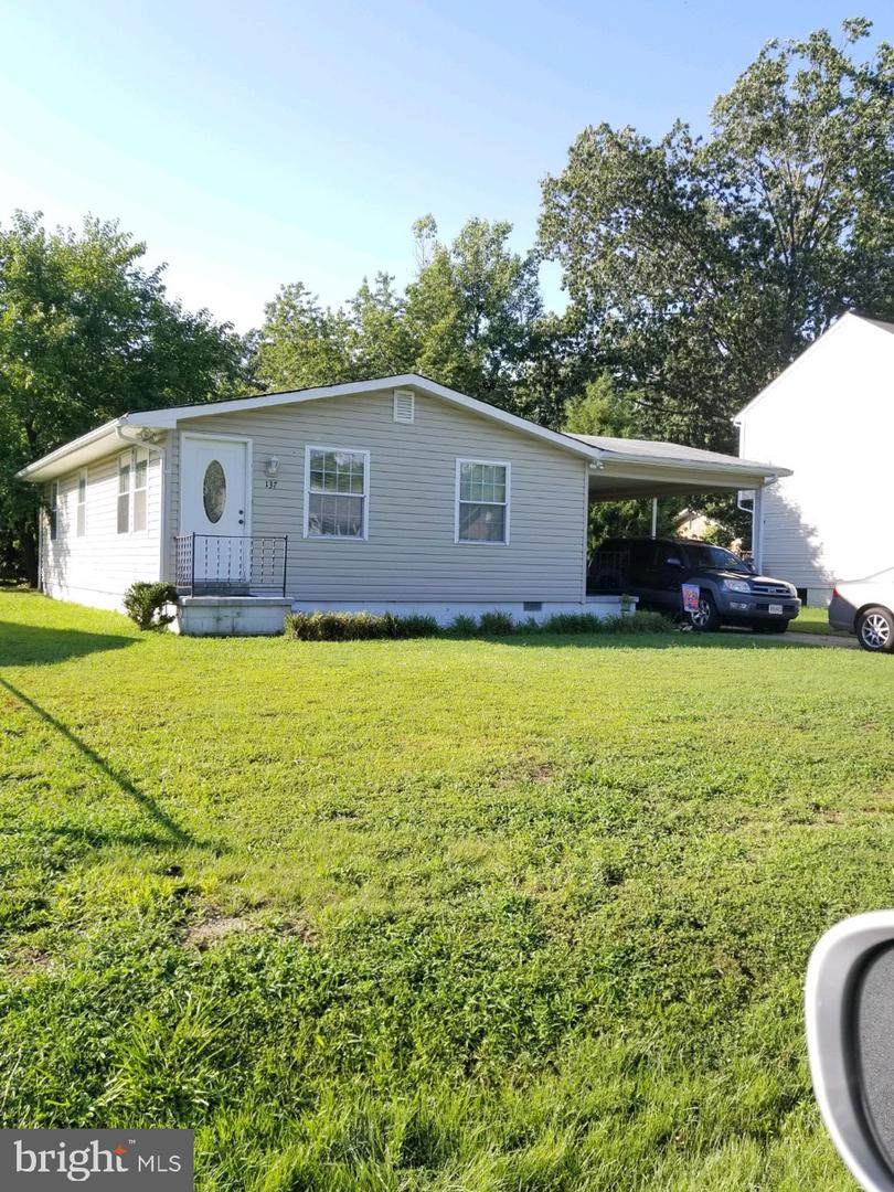 137 11TH Street - Photo 1