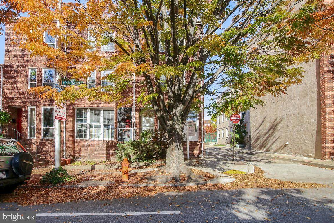 1812 Baltimore Street - Photo 1
