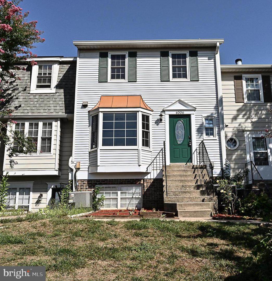 4006 Summer Hollow Court - Photo 1