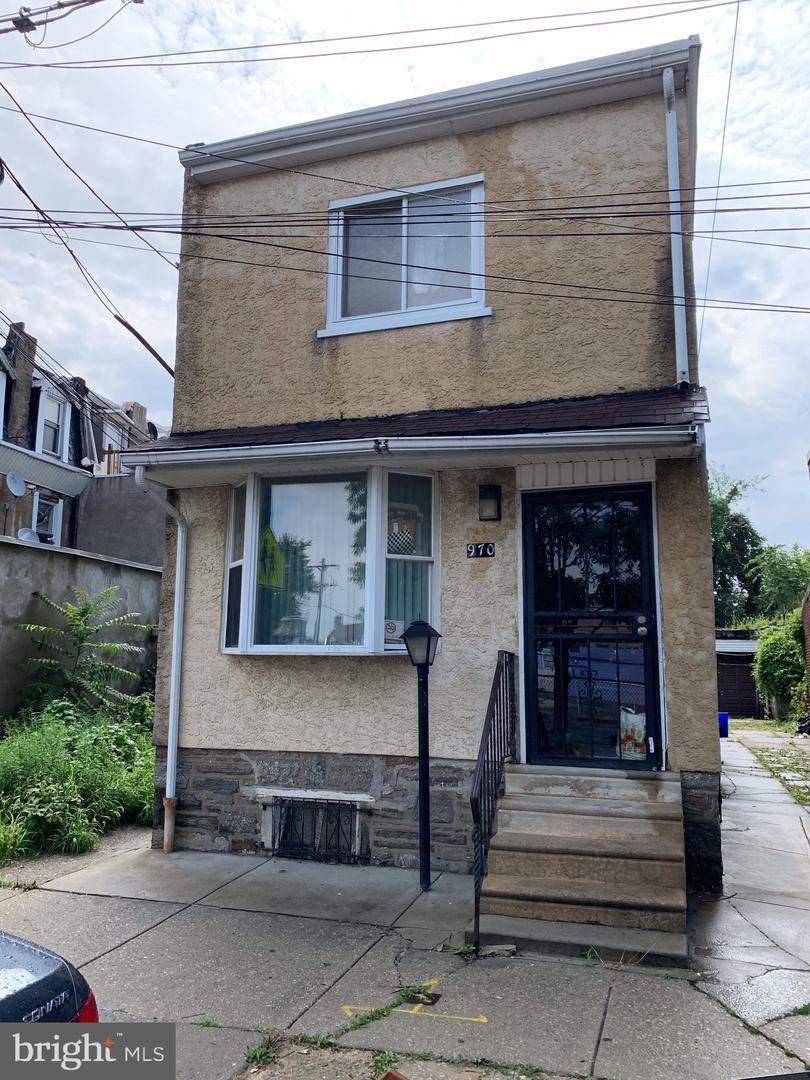 970 Woodlawn Avenue - Photo 1