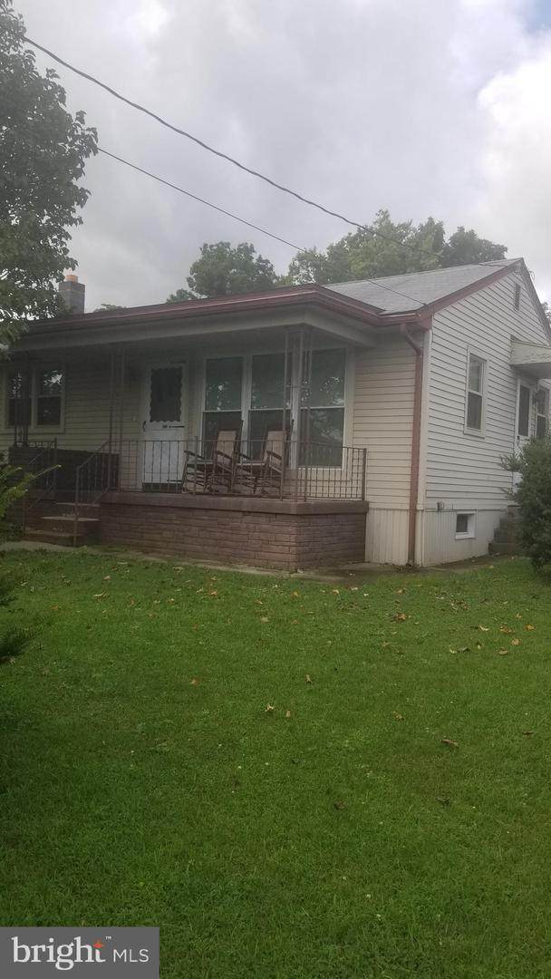 242 Vine Street - Photo 1