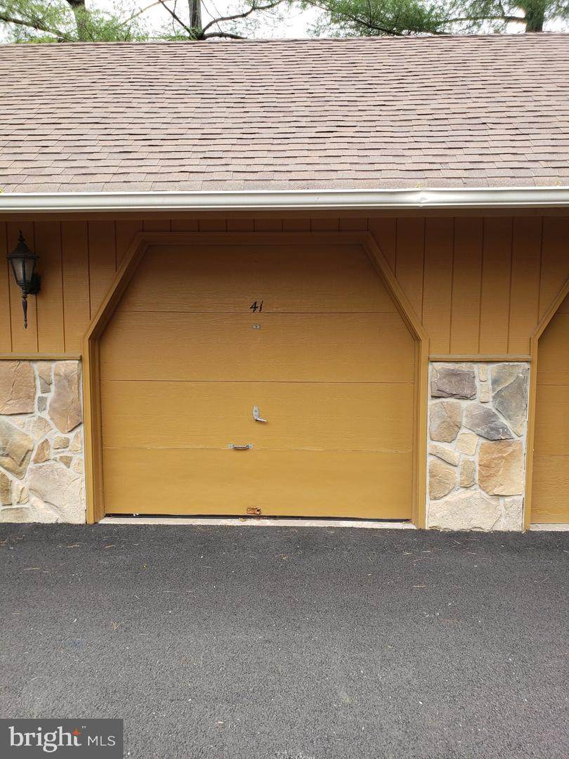27 Valley Stream Lane - Photo 1