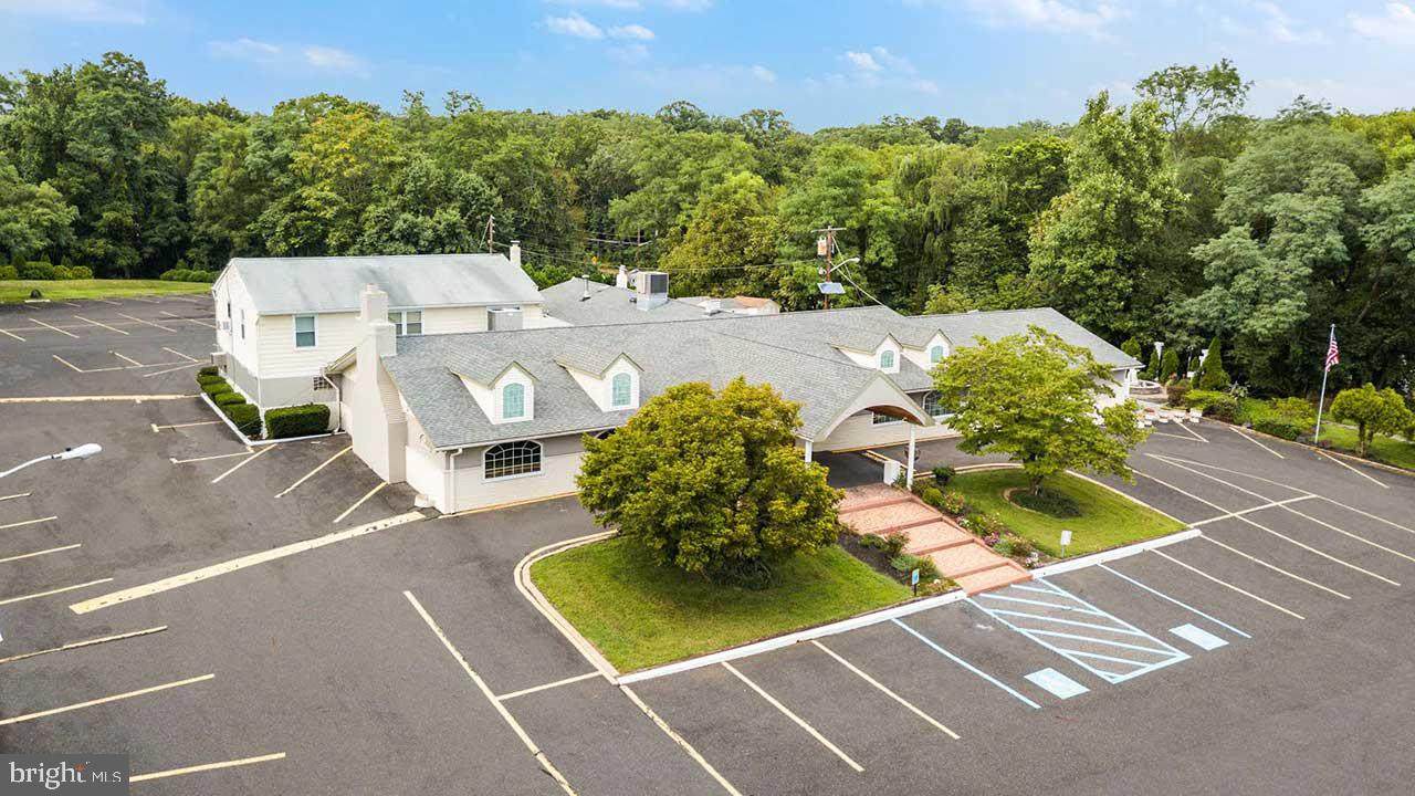 2901 Marne Highway - Photo 1