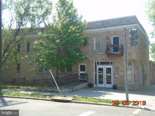 936 Madison Street - Photo 1