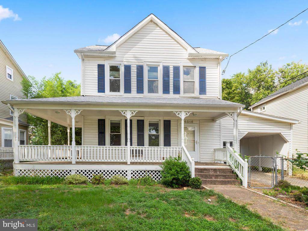 4516 Buchanan Street - Photo 1