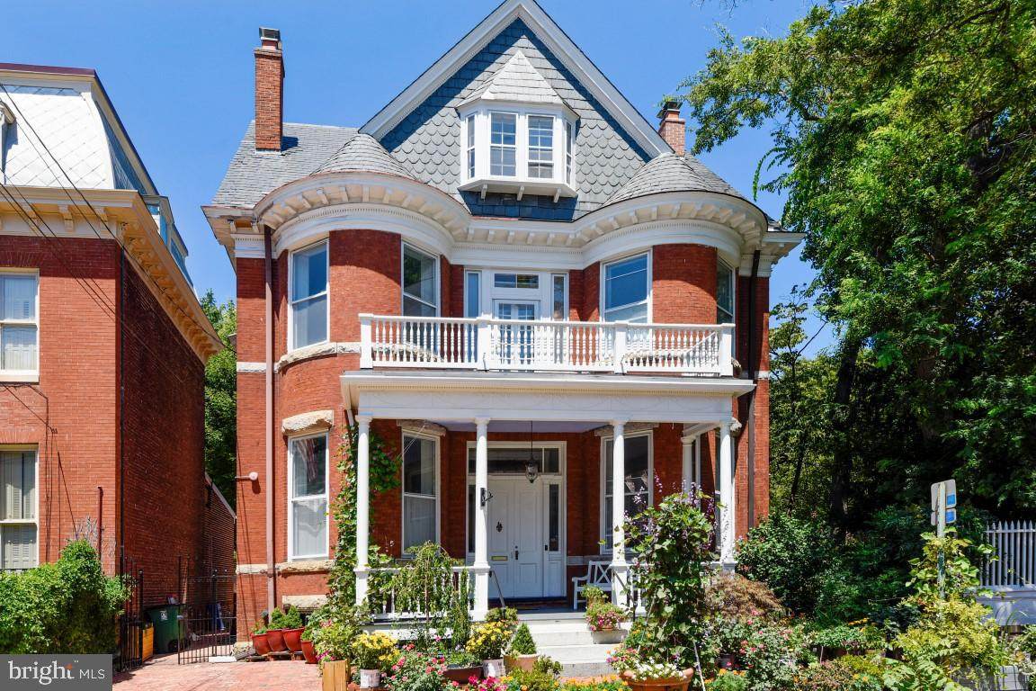 30 Maryland Avenue - Photo 1