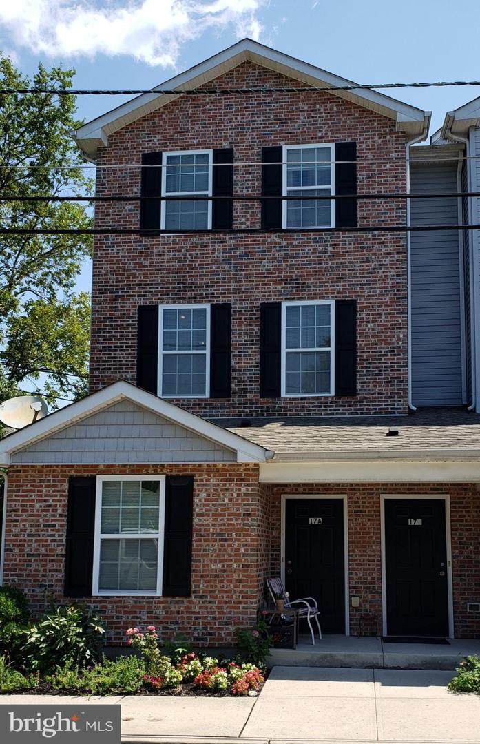 17-B Koolidge Court - Photo 1