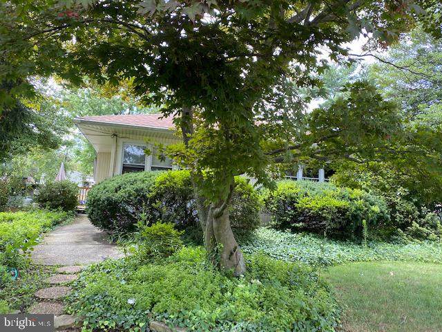 1019 Rowand Avenue - Photo 1