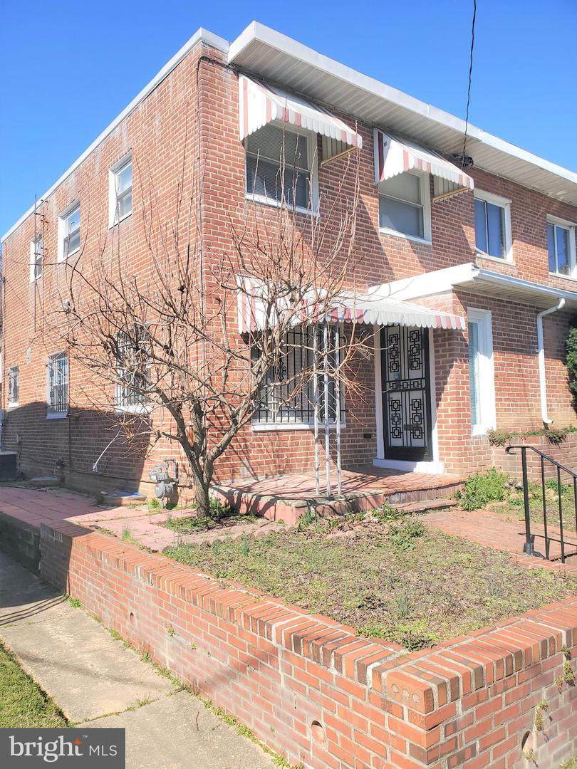 7530-9TH STREET 9TH Street - Photo 1