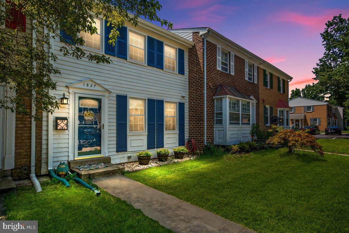 1827 Aberdeen Circle - Photo 1