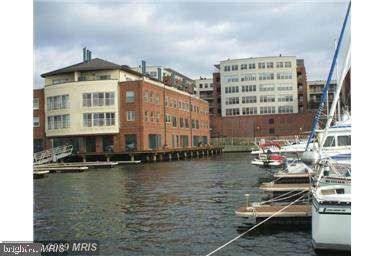 960 Fell Street - Photo 1