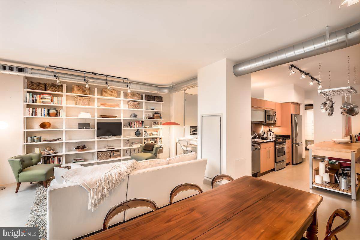 1133 14TH Street - Photo 1