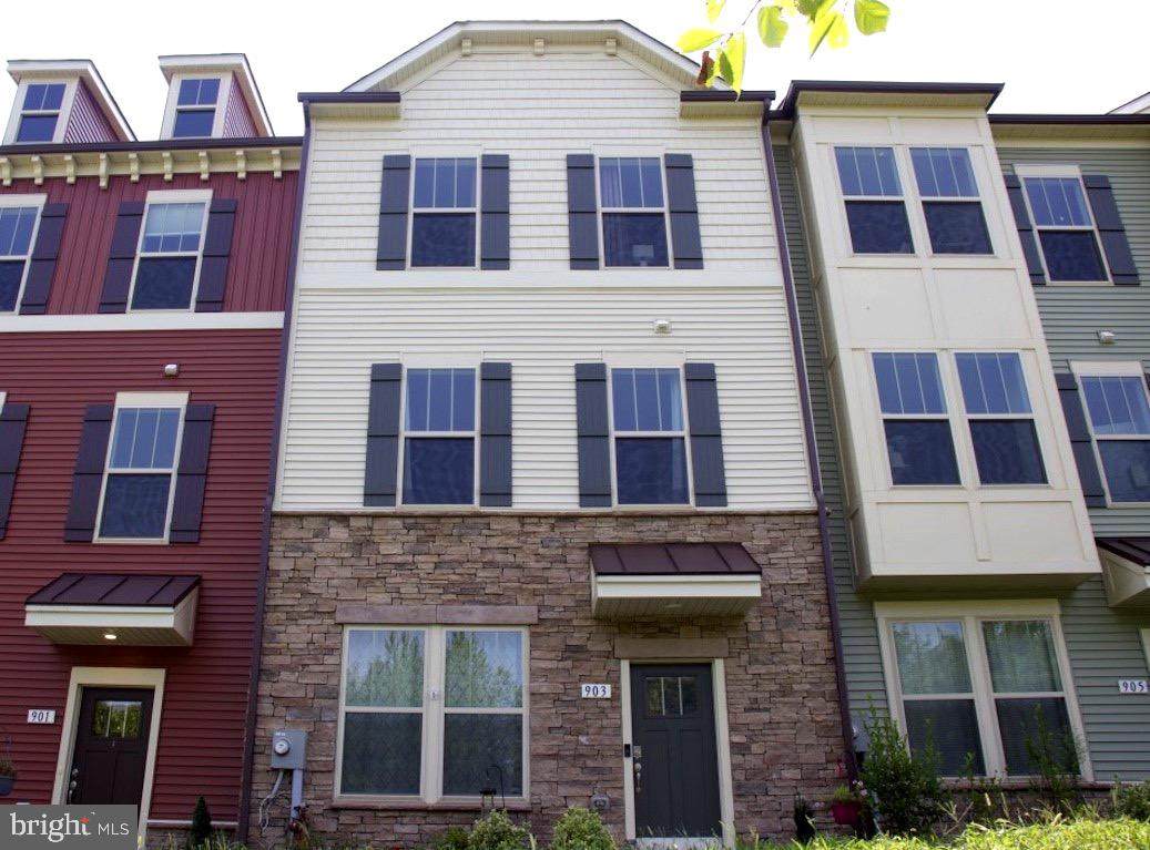 903 Badger Avenue - Photo 1