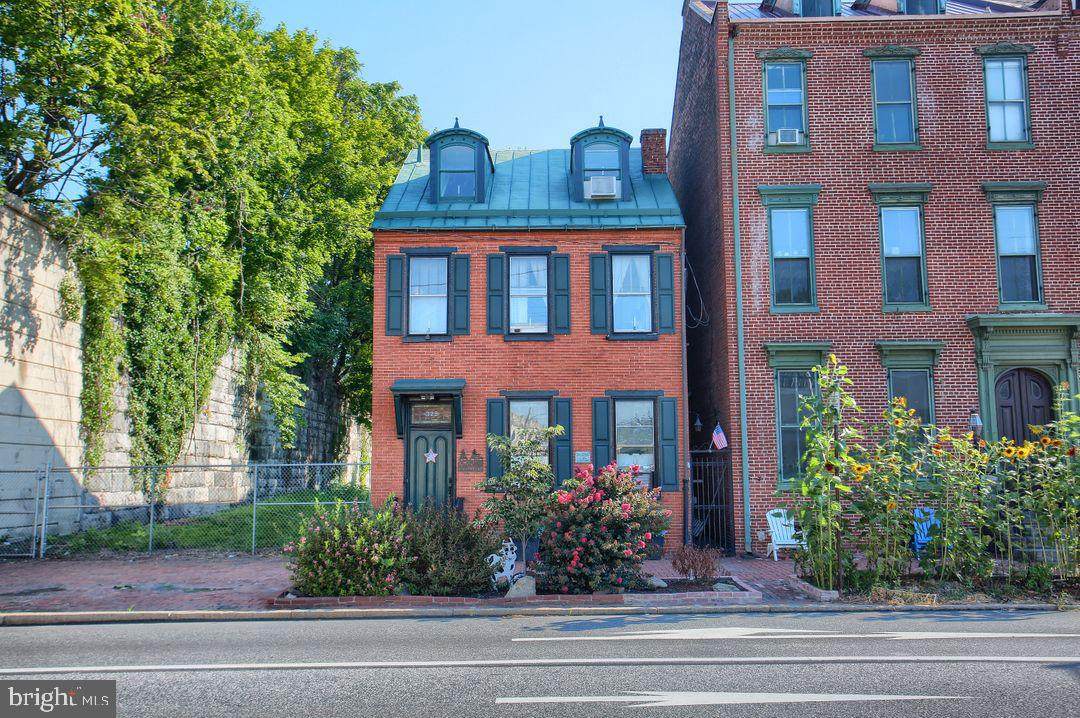 329 Front Street - Photo 1