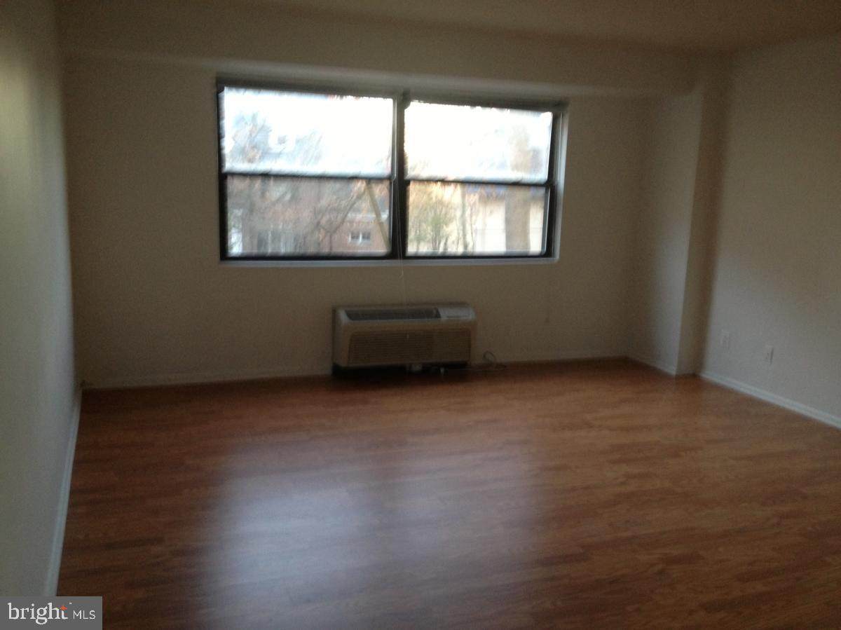 1801 Clydesdale Place - Photo 1