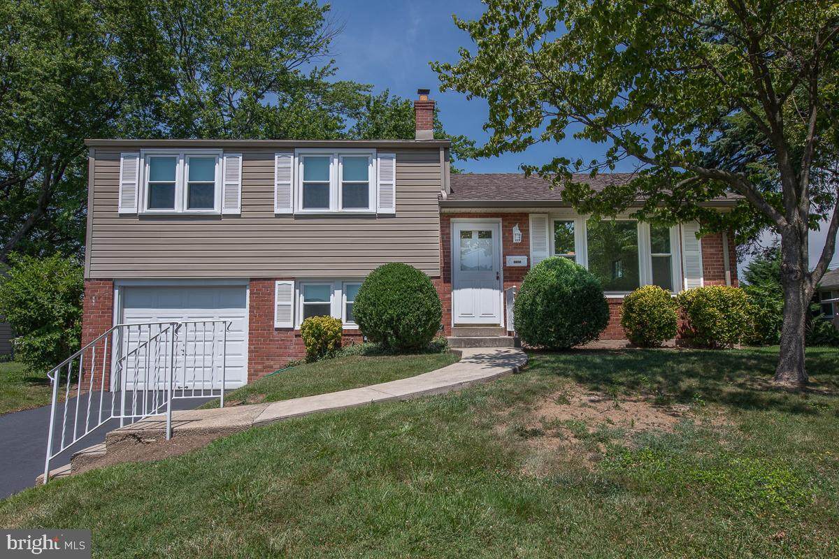 1105 Vauclain Avenue - Photo 1