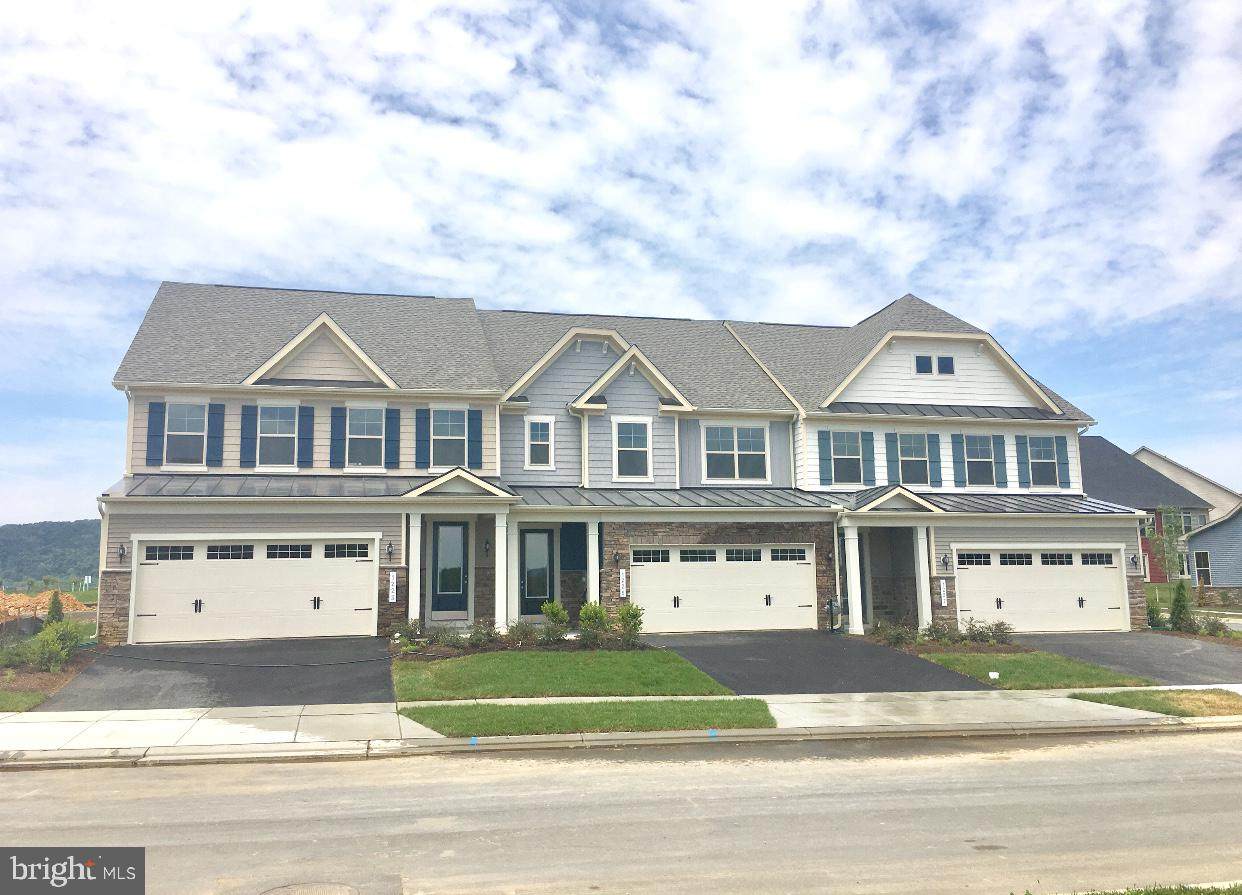 1503 Potomac Parkway - Photo 1