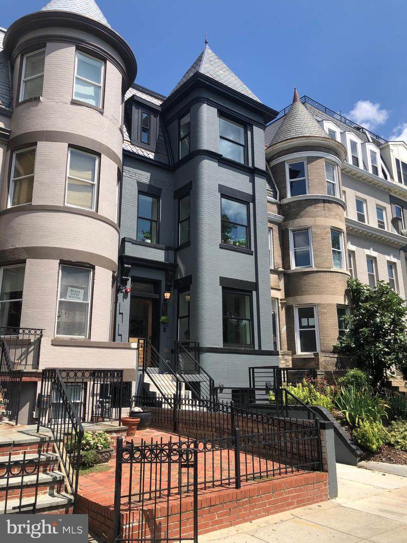 1457 Girard Street - Photo 1