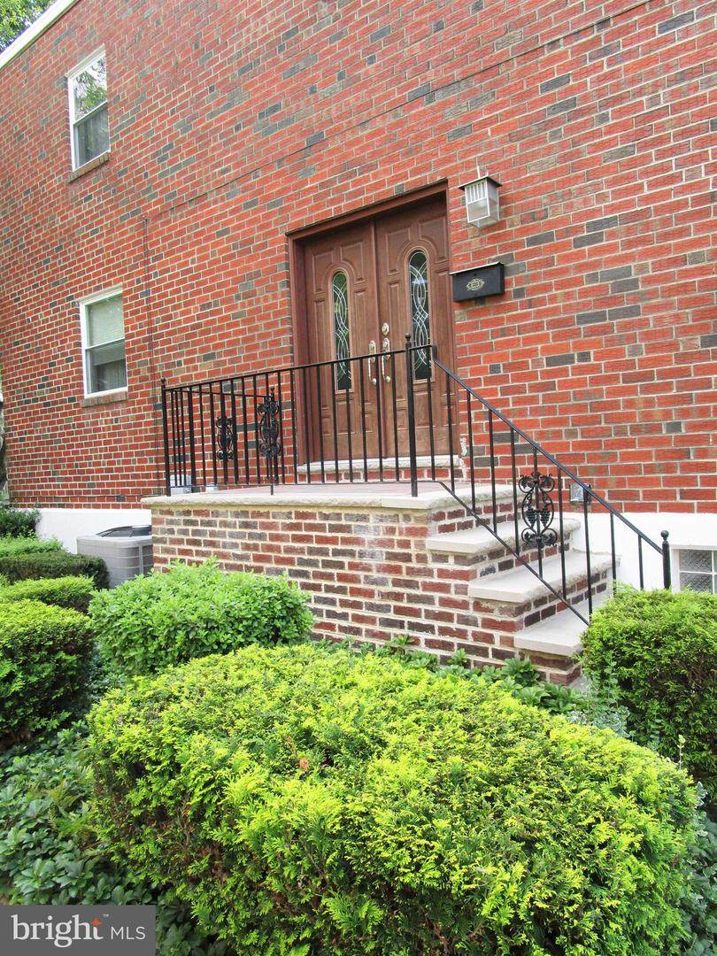 410 Burgess Street - Photo 1