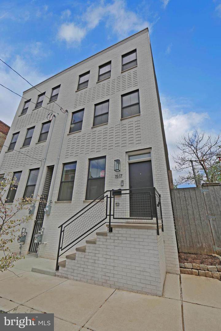 1517 27TH Street - Photo 1