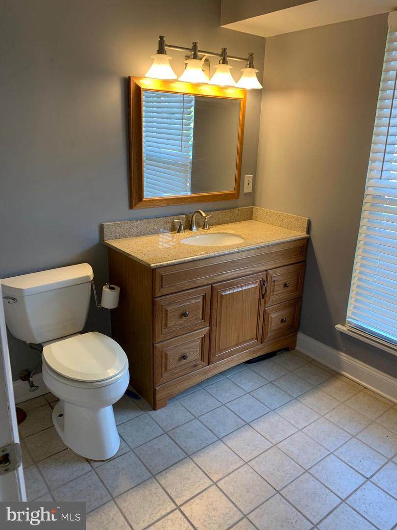 275 Green Street - Photo 1