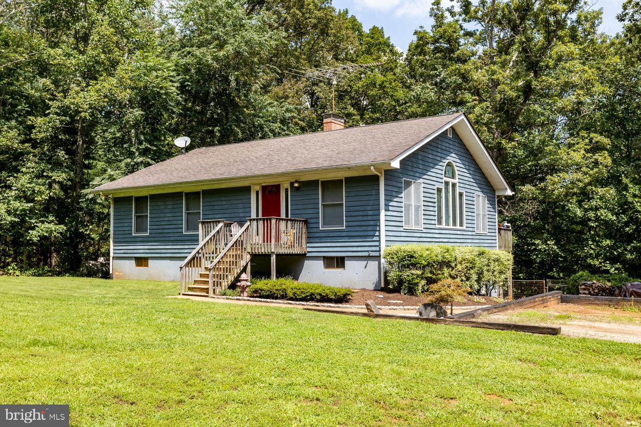 895 Seville Rd - Photo 1