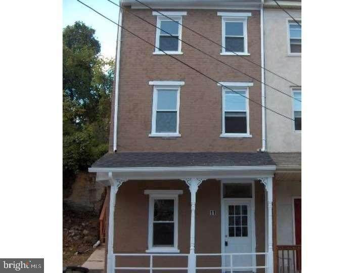 11 Railroad Street - Photo 1
