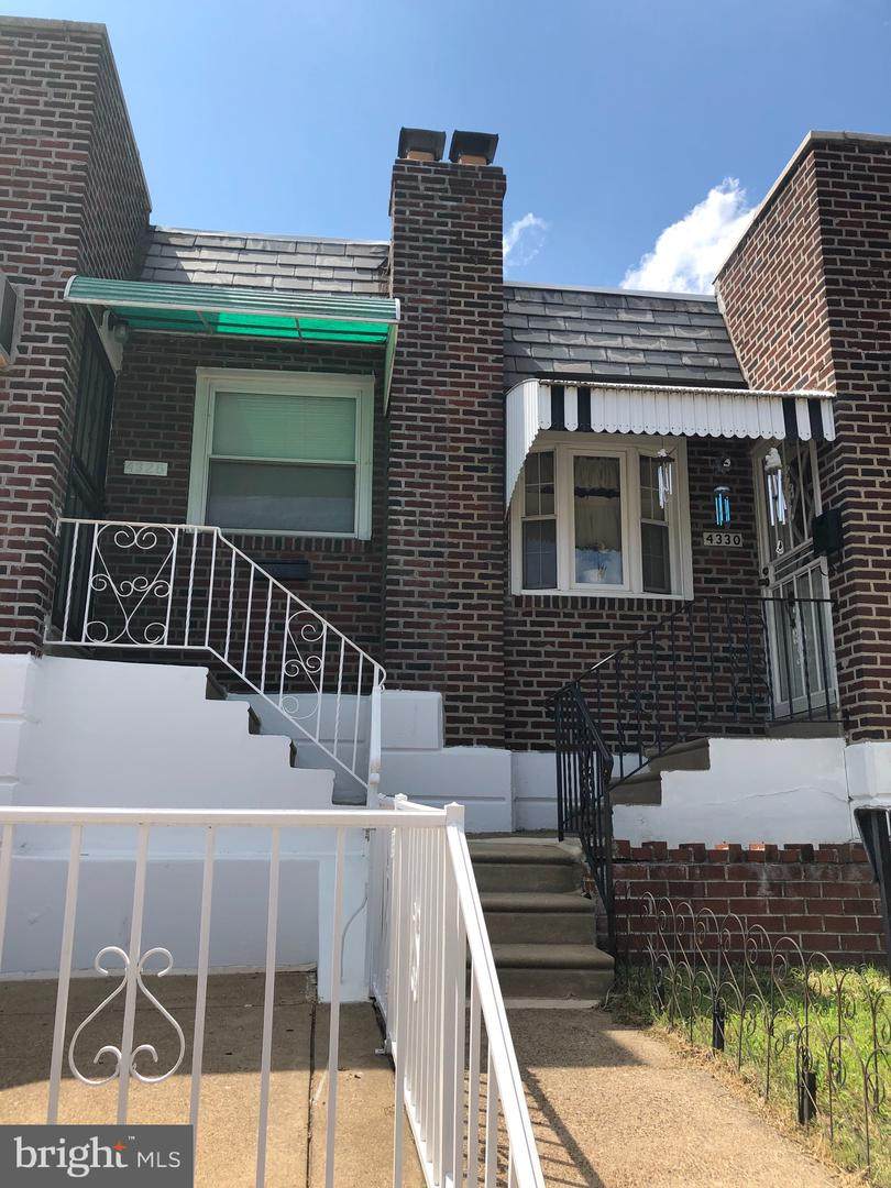 4330 Claridge Street - Photo 1