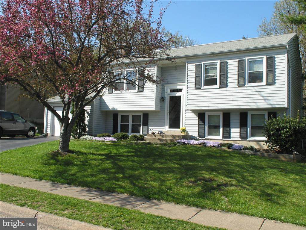 606 Worchester Street - Photo 1