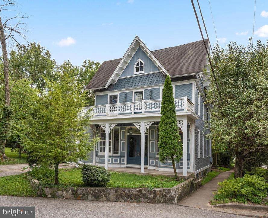 325 Morris Avenue - Photo 1