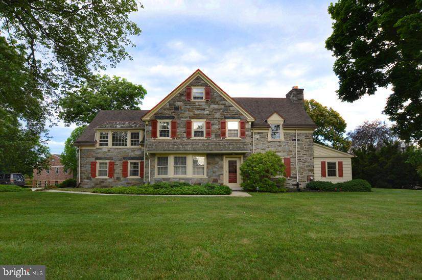 10 Beatty Road - Photo 1
