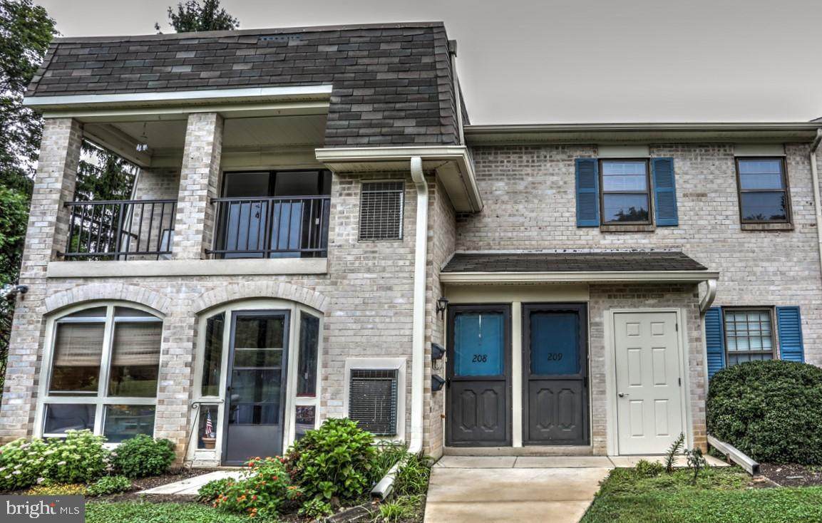 209 Valleybrook Drive - Photo 1